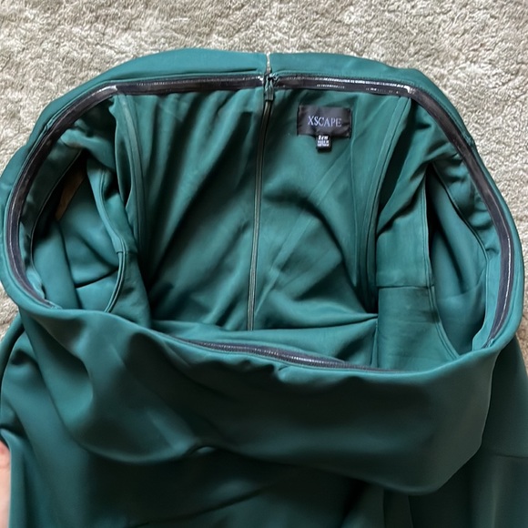 Women’s Plus Size Winter Green Gown - Picture 6 of 9